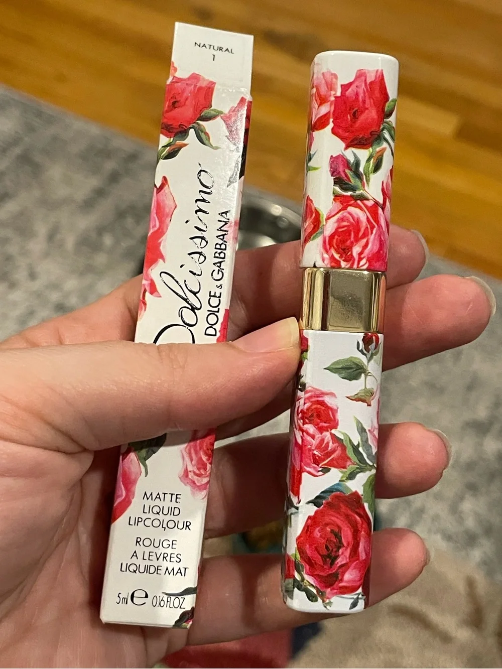 New Dolce & Gabbana Dolcissimo Matte Liquid Lip color in Natural 1 Pink Lipstick